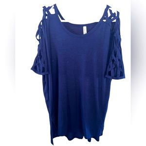 Zenana Premium soft lattice sleeve Flowy navy blue tunic size large